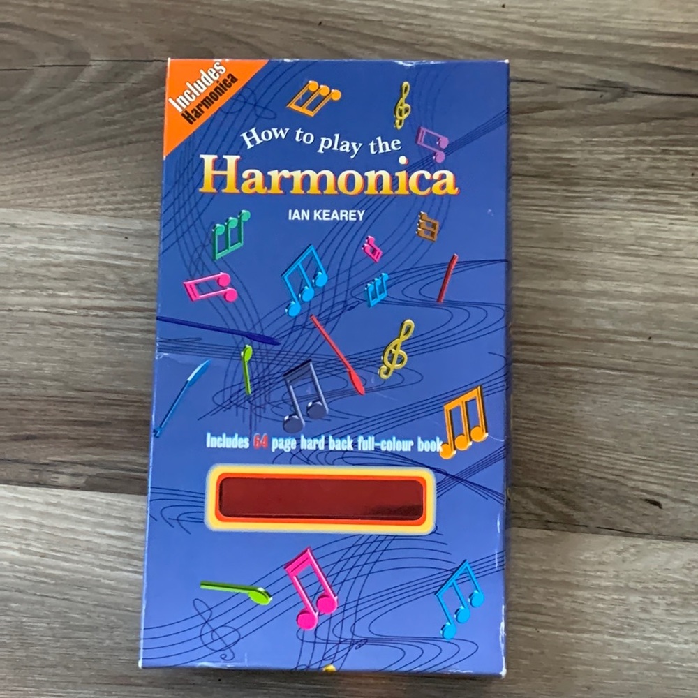 Red Diatonic Harmonica & How to Play The Harmonica Book Ian Kearney Boxed Set